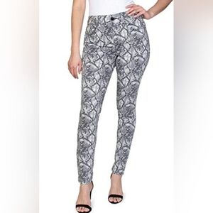 Seven 7 Snakeskin Print Skinny Pants Size (6)